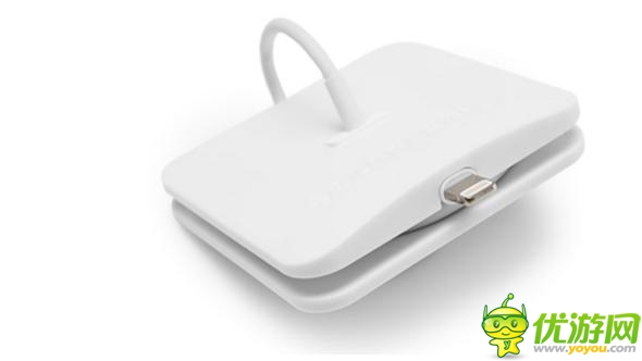 簡約又省空間的iPhone墻壁充電底座