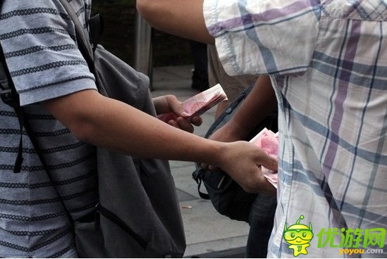 小米3明日開始搶購(gòu) 黃牛叫囂“一臺(tái)不剩”