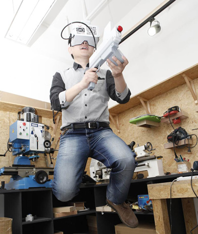 深度解讀：虛擬頭盔硬件商Oculus為何值20億?