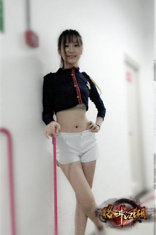 《格斗江湖》女主曝光 學(xué)霸?；ㄕ蔑@青春魅力