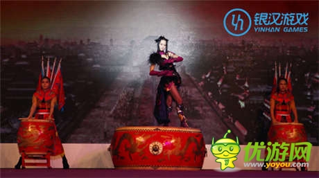 《神魔》Coser驚艷全場(chǎng) 玩家且贊且珍惜