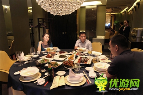 中國(guó)最美女游戲制作人CJ全程被跟拍意外走紅