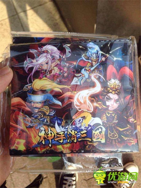 鬧市人體燈箱奪眼球《三國(guó)志亂消》繁體版登陸臺(tái)灣