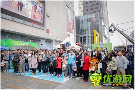 從消遣到競(jìng)技 移動(dòng)游戲以“快樂(lè)”打造新型全民休閑文化